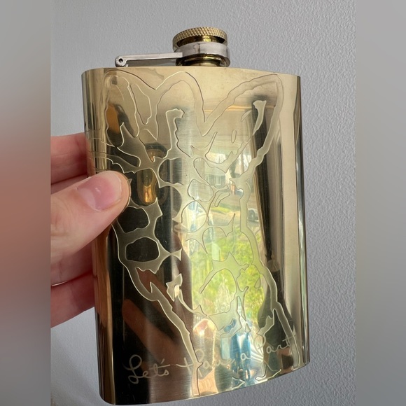 Lilly Pulitzer at Target / Gold Flask - Picture 2 of 2